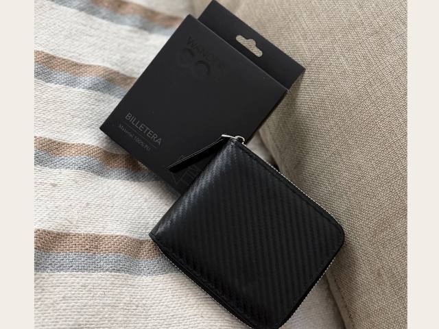 Billetera con cierre 