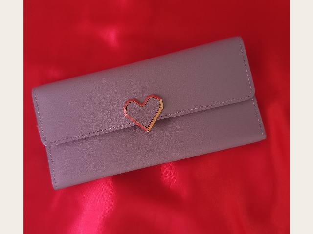 Billetera corazón gris 