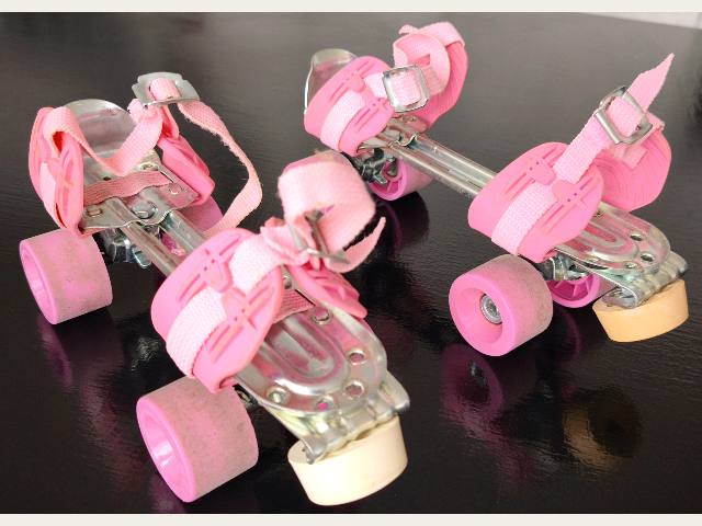 VENDO PATINES METÁLICOS PROFESIONALES EXTENSIBLES