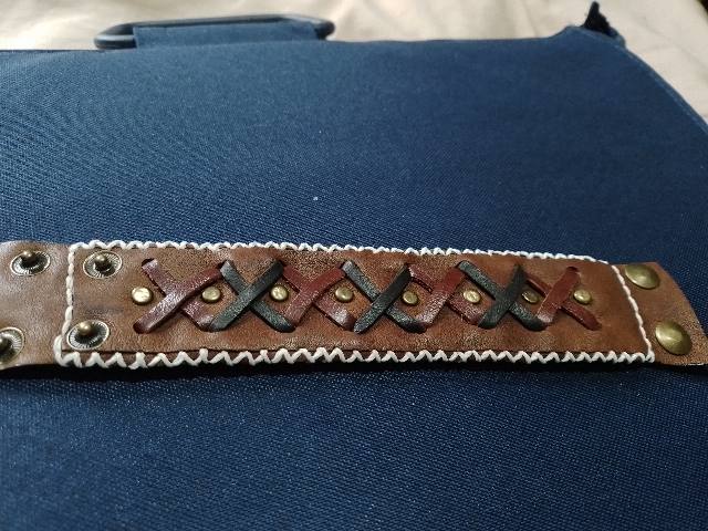 Pulsera de cuero