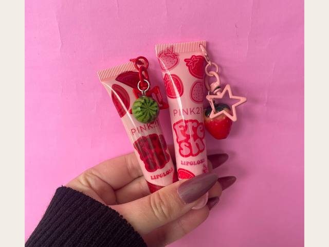 Líp Gloss con charms 🍓🍉
