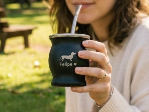 Mate de acero grabado